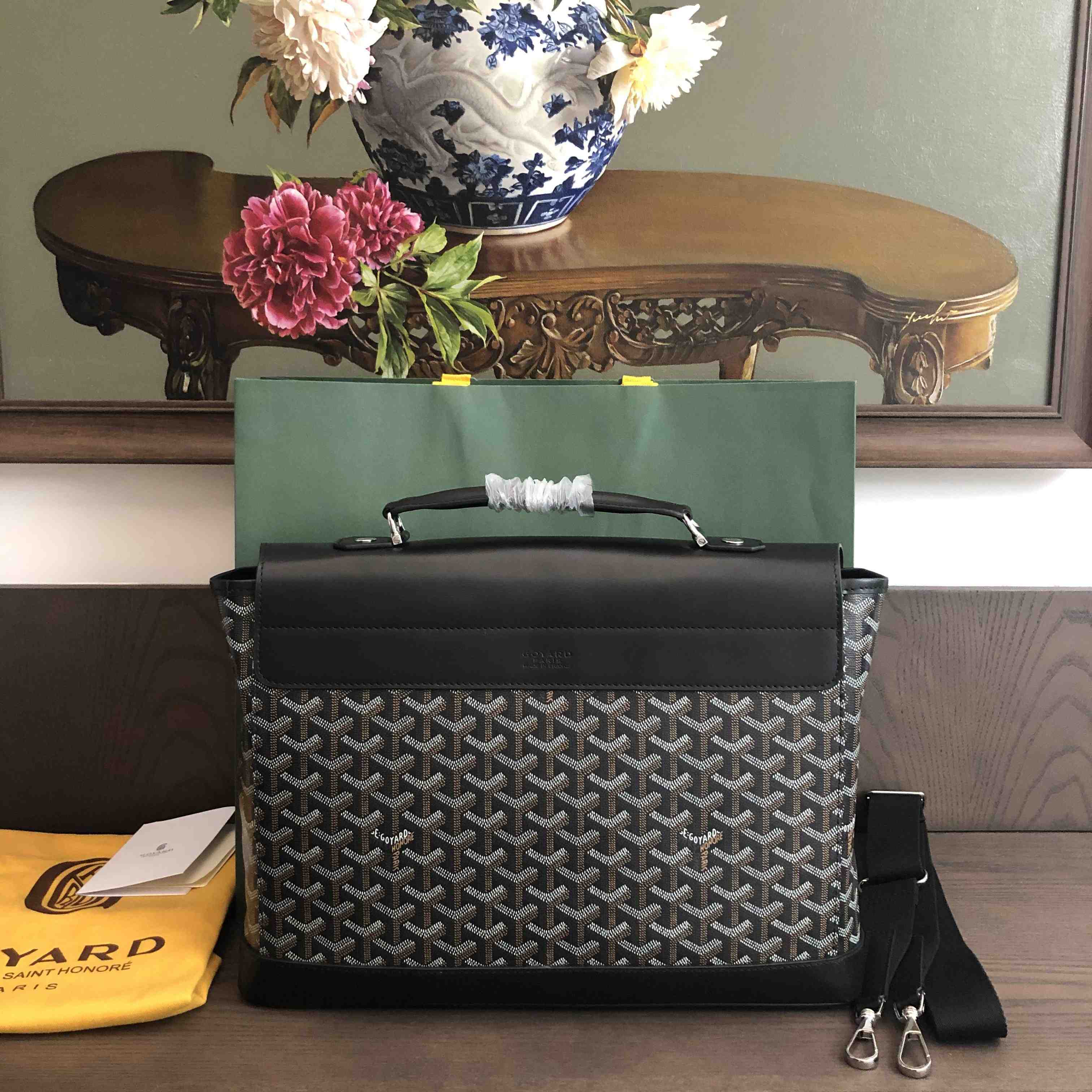 Goyard Citadin PM Messenger Bag  (38-26-8cm) - PerfectKickZ