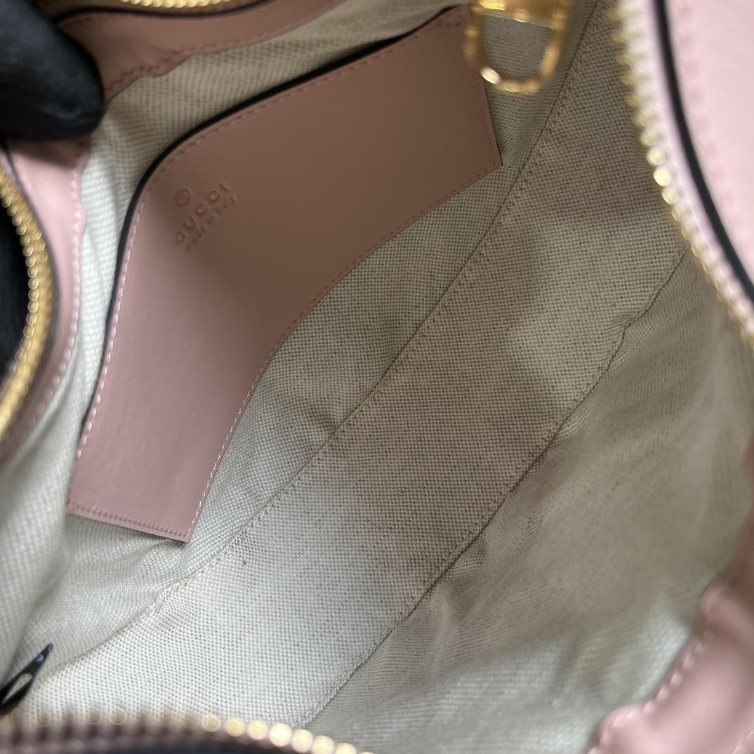 Gucci GG Matelasse Small Shoulder Bag(27x 18x 7cm) - PerfectKickZ