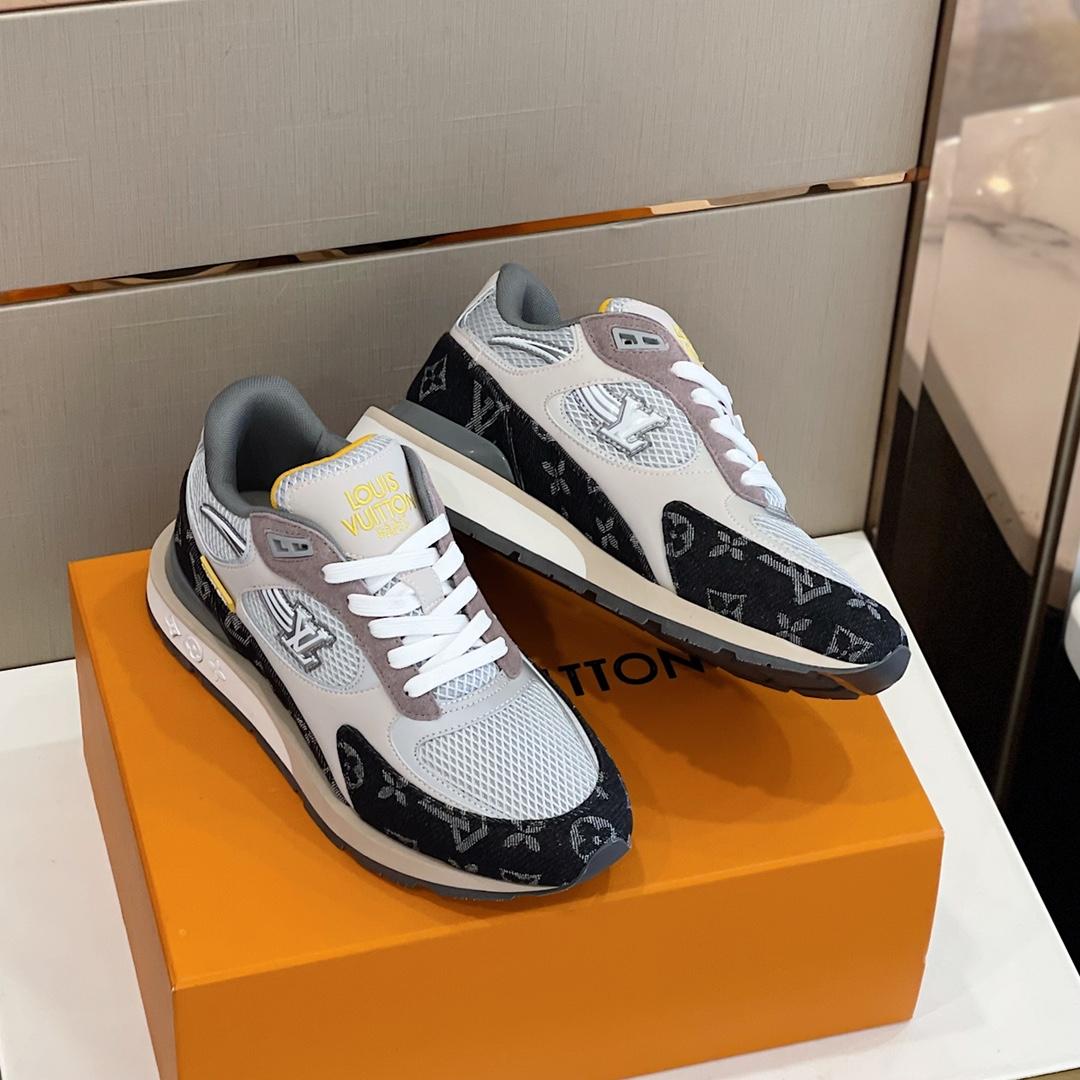 Louis Vuitton Run Away Sneaker   (upon uk size)  1ABFBZ - 