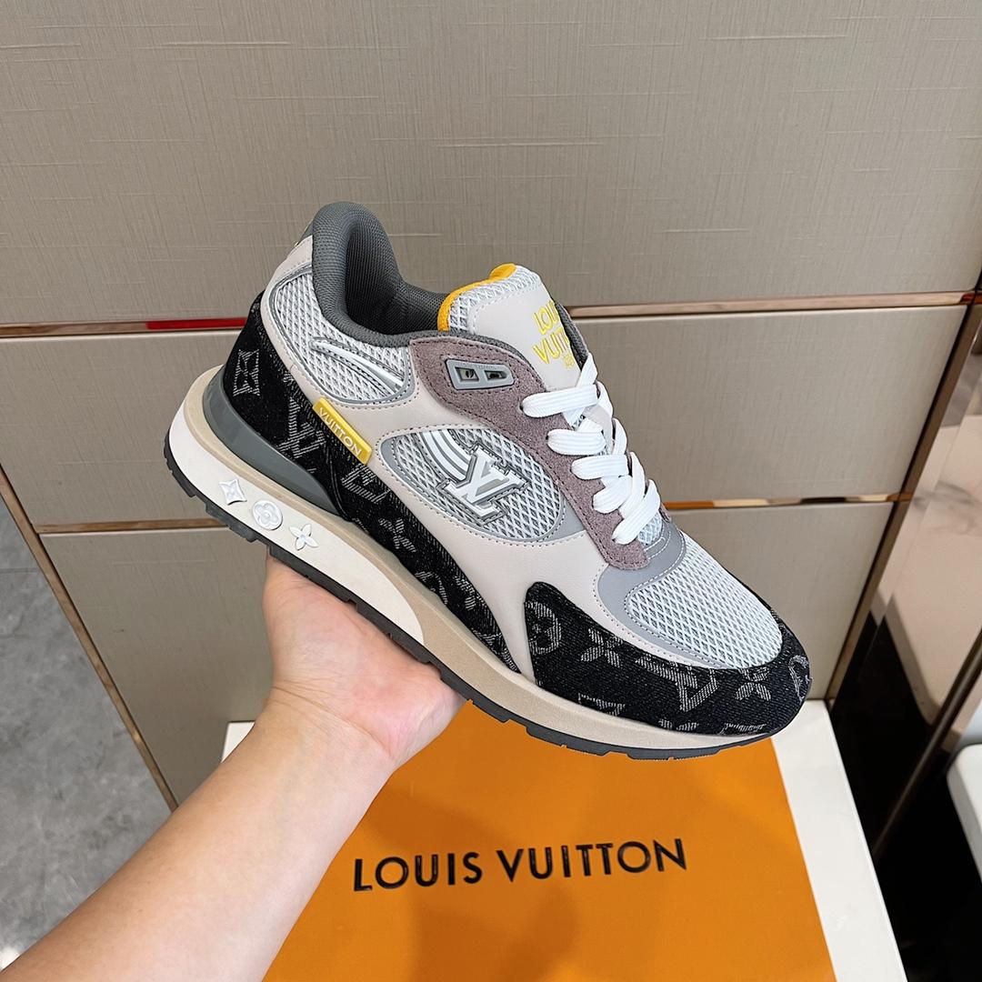 Louis Vuitton Run Away Sneaker   (upon uk size)  1ABFBZ - 