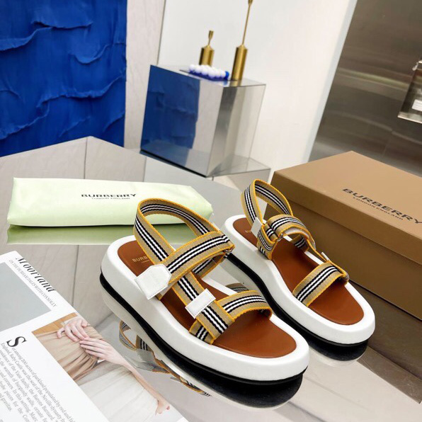 Burberry Icon Stripe Flat Sandals - PerfectKickZ