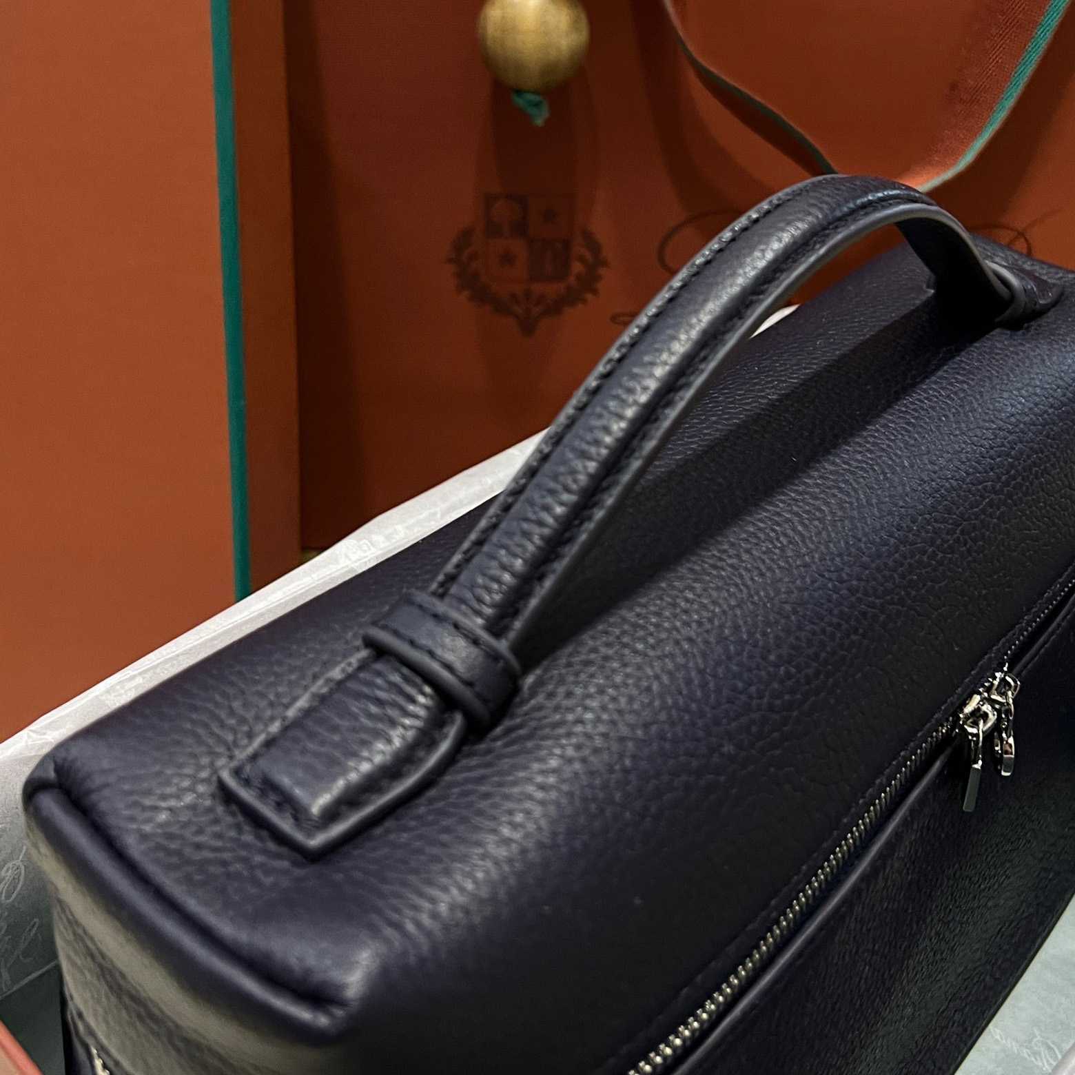 Loro Piana Extra Pocket Pouch L27 - PerfectKickZ