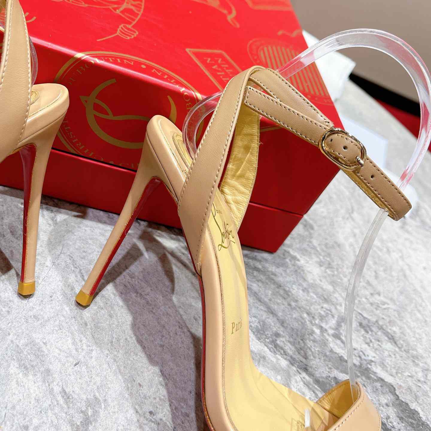 Christian Louboutin Loubi Queen Sandals - Nappa leather - Nude - PerfectKickZ