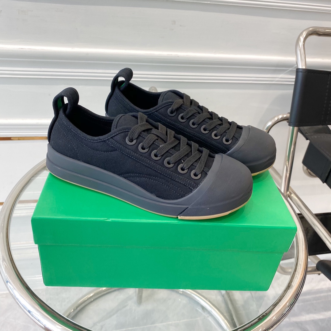 Bottega Veneta Vulcan Sneaker - PerfectKickZ