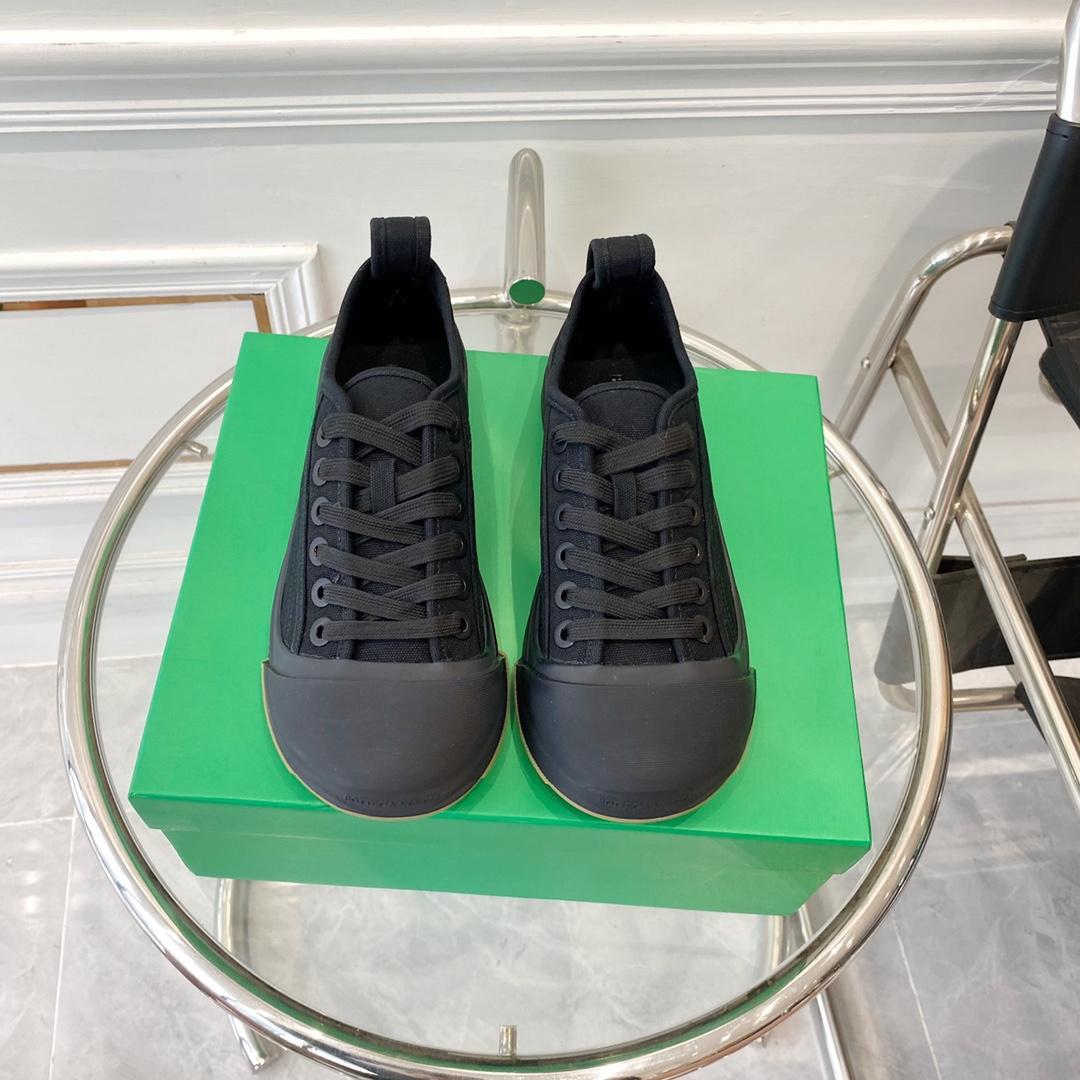 Bottega Veneta Vulcan Sneaker - PerfectKickZ