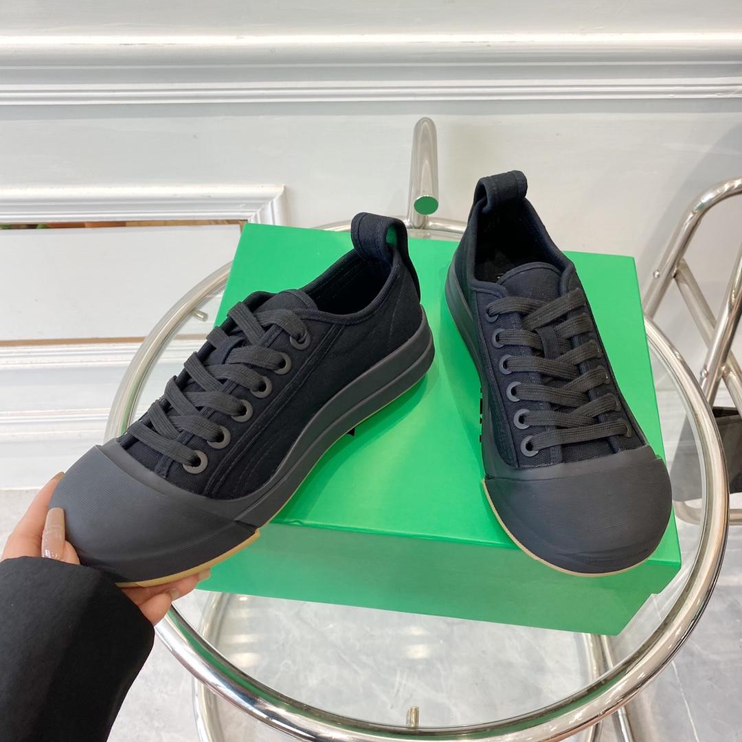 Bottega Veneta Vulcan Sneaker - PerfectKickZ