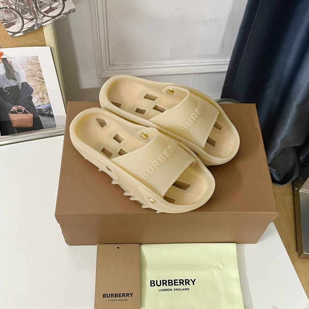 Burberry Bucklow logo slides - PerfectKickZ