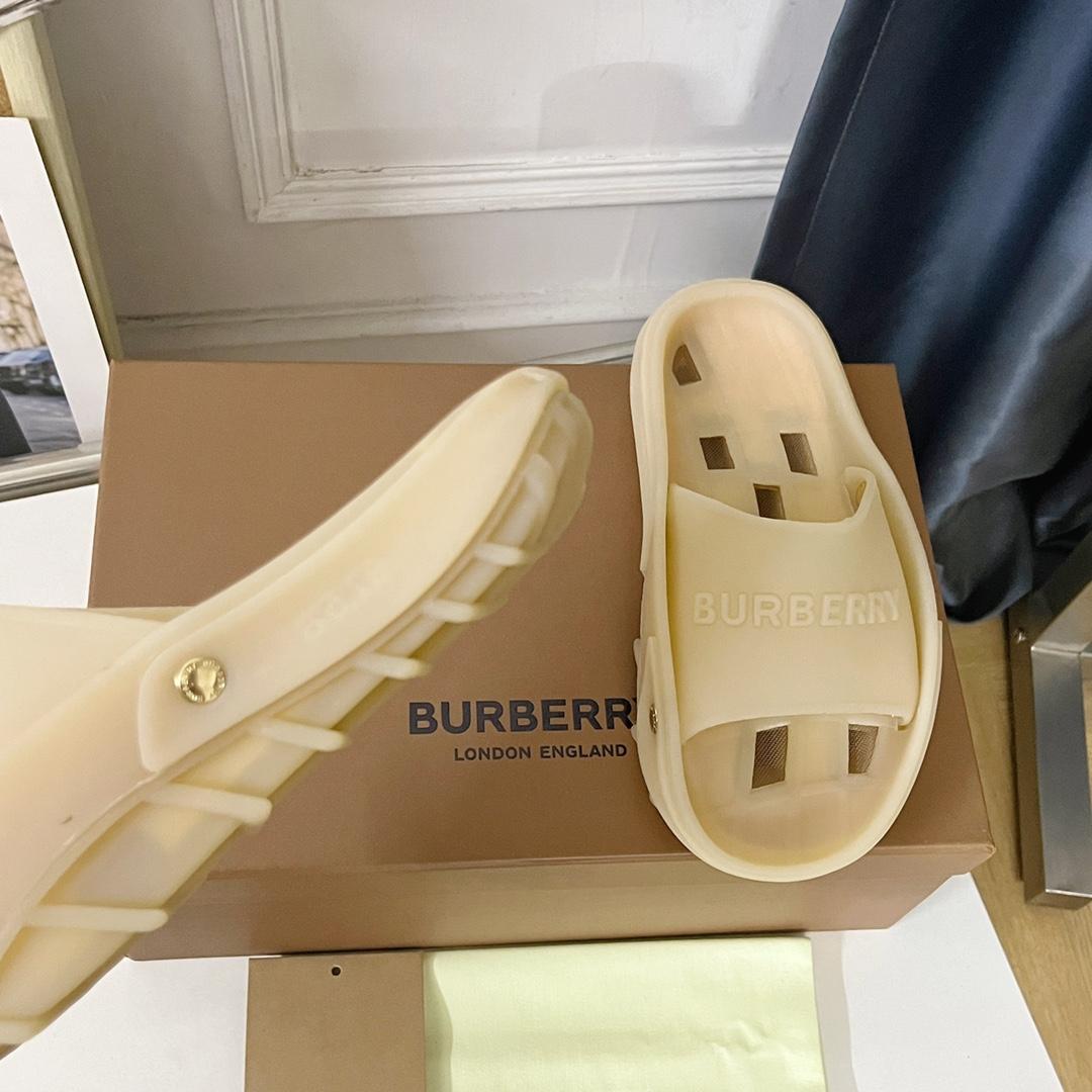 Burberry Bucklow logo slides - PerfectKickZ