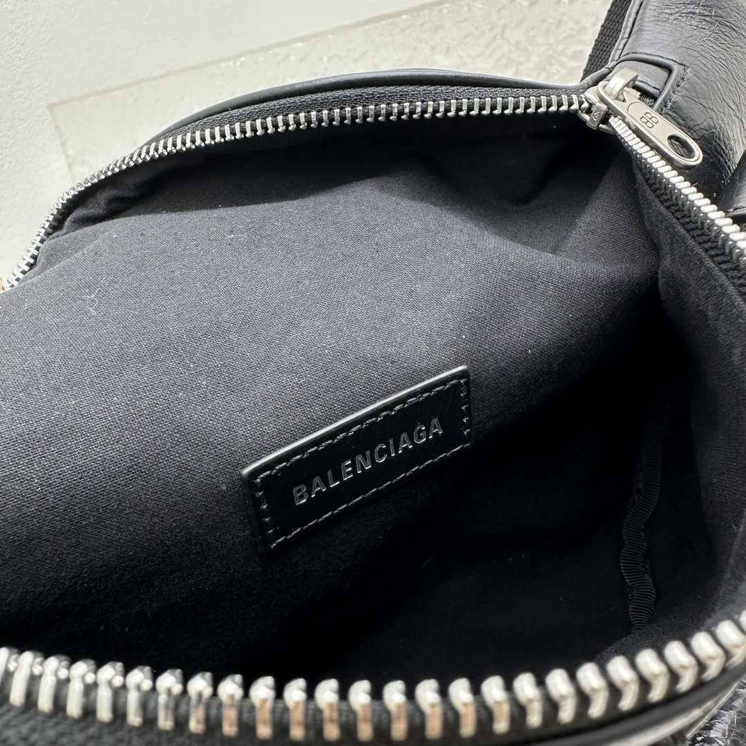 Balenciaga Superbusy Beltpack In Black - PerfectKickZ