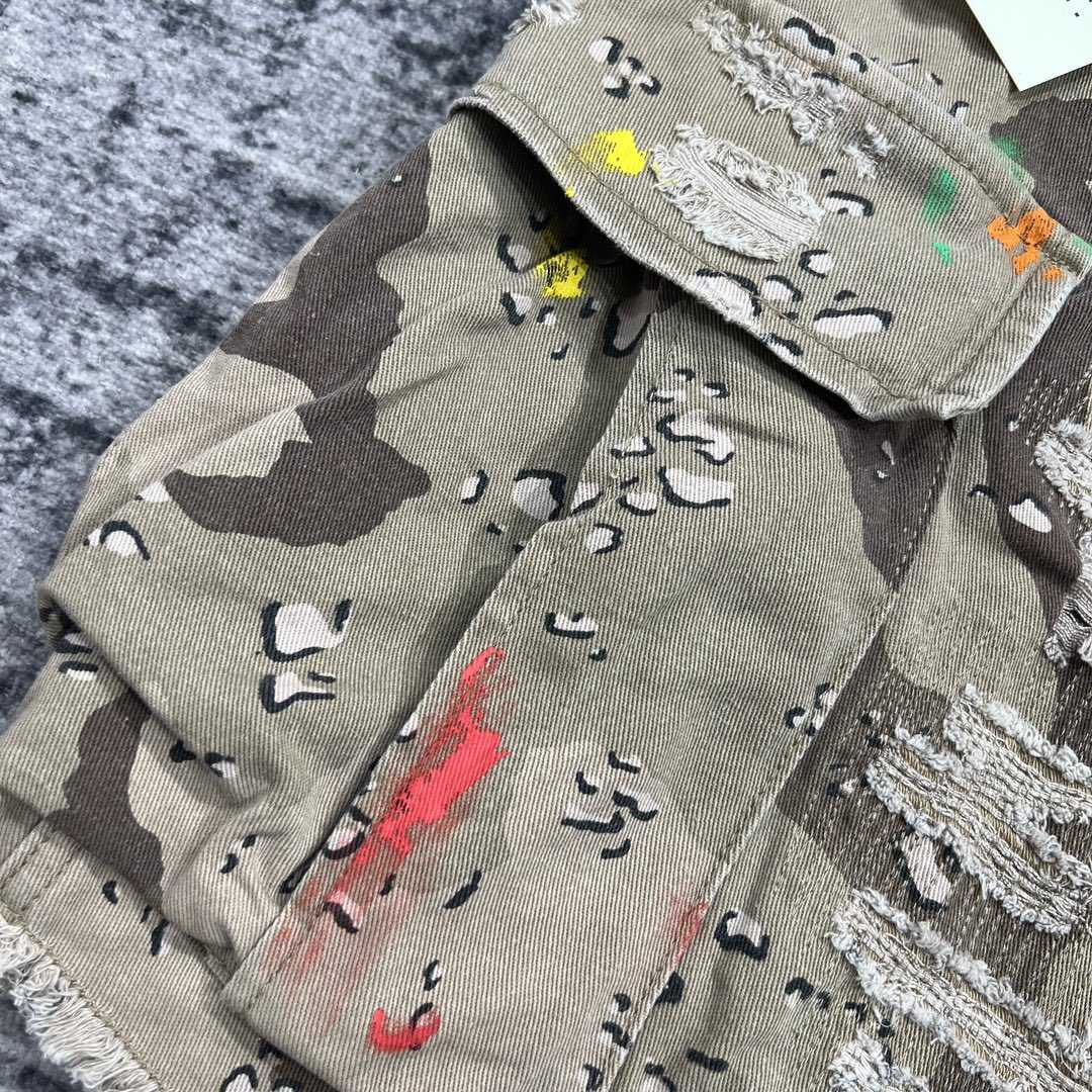 Gallery Dept G Patch Camo Cargo Shorts   630 - 