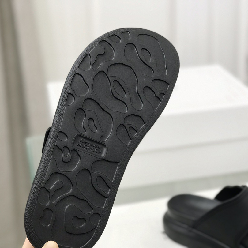 Alexander Mqueen Women's Hybrid Slide In Black/Silver - PerfectKickZ