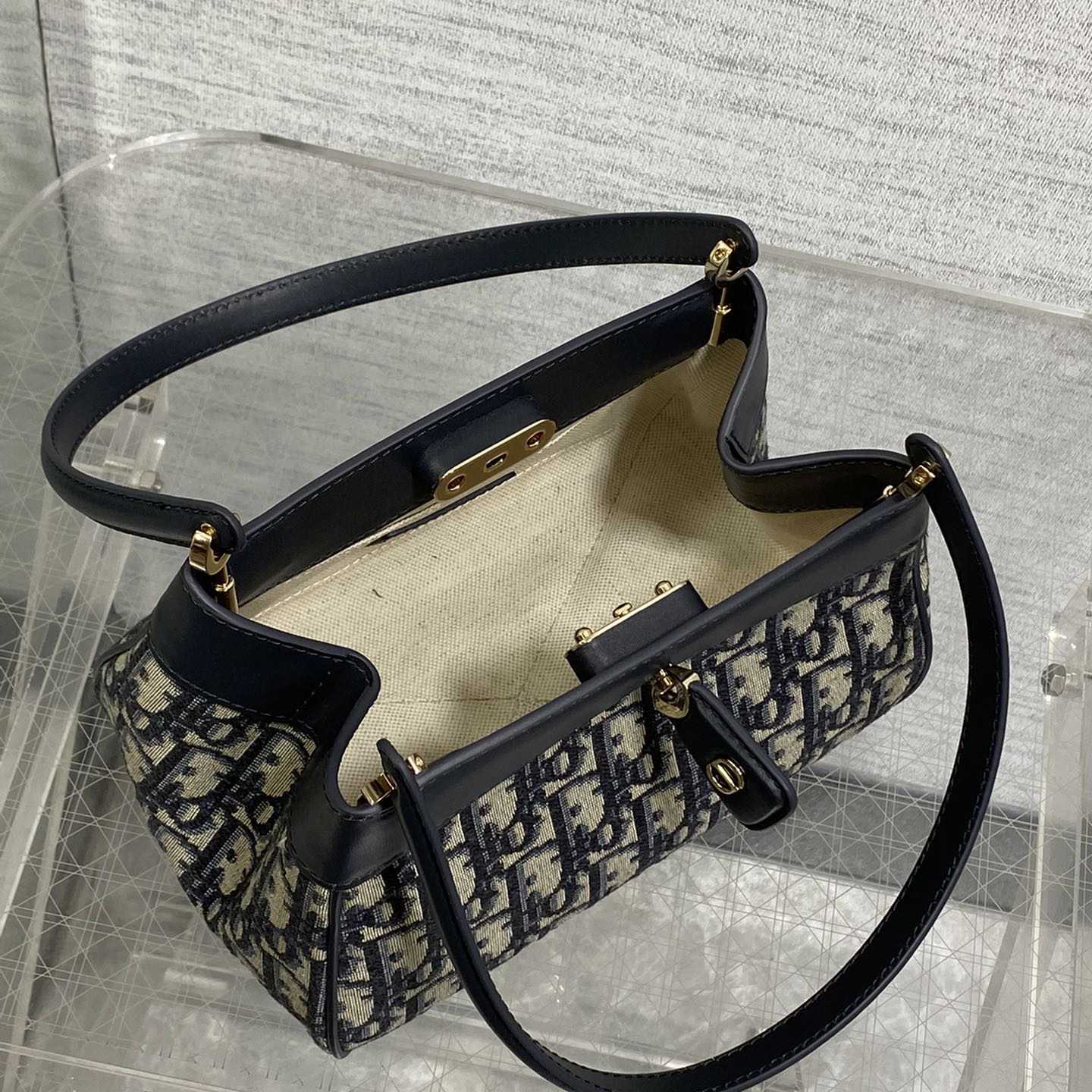 Dior Small Dior Key Bag - PerfectKickZ
