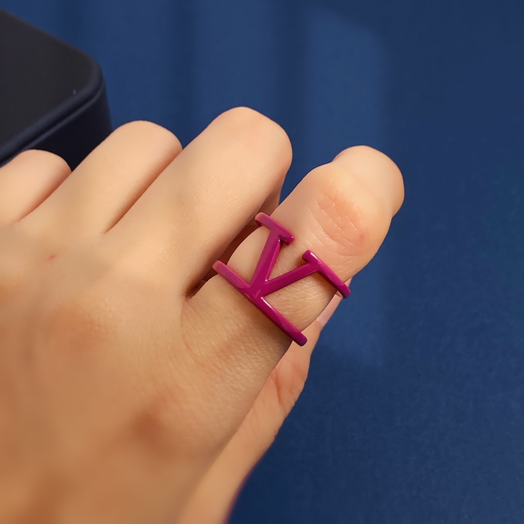 Valenti VLogo Signature Metal Ring - PerfectKickZ