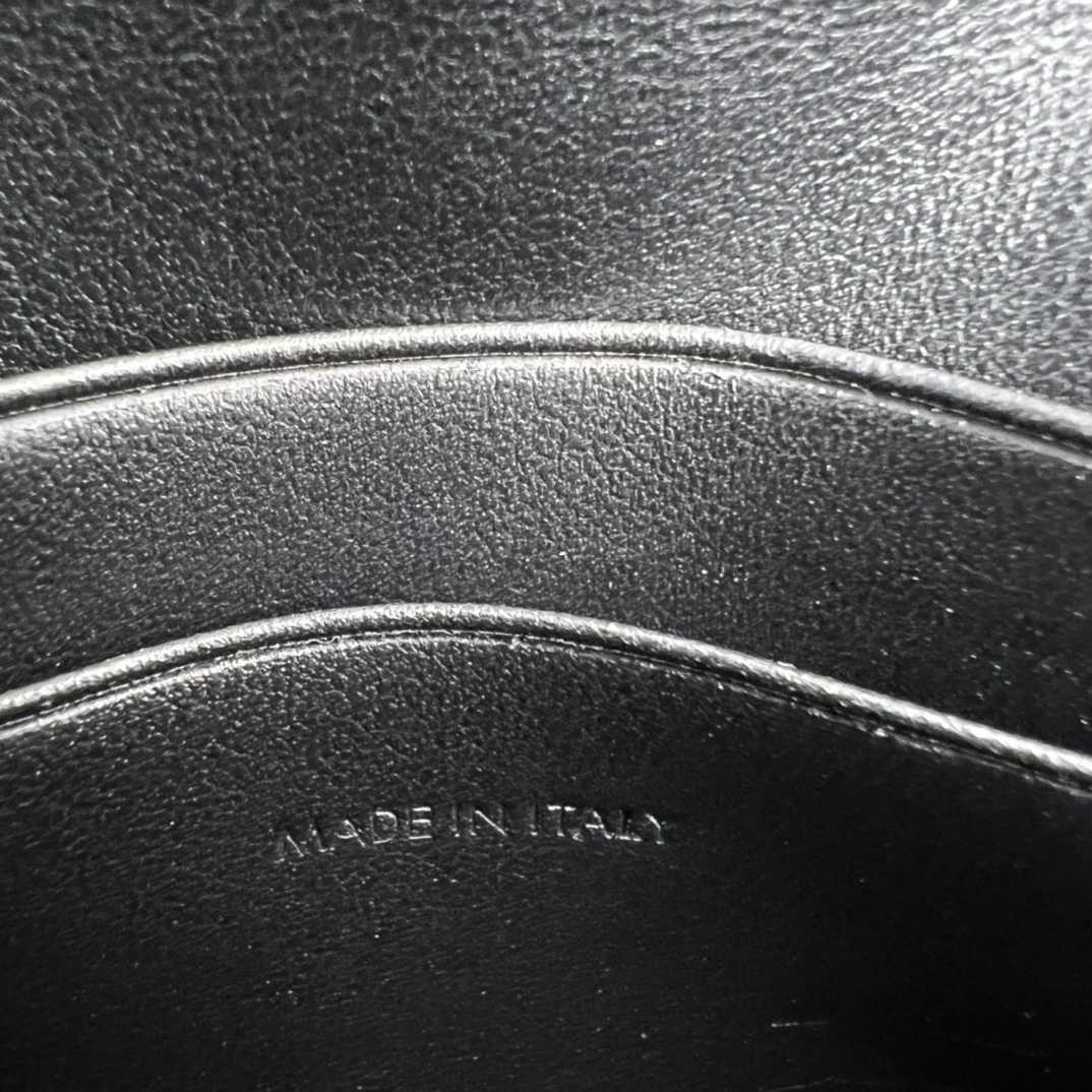 Celine Compact Wallet With Coin Triomphe In Shiny Calfskin - 