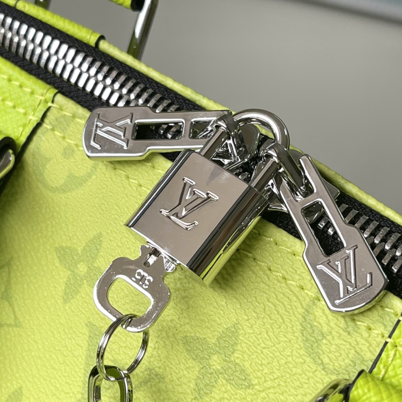 Louis Vuitton Keepall Bandoulière 50   (50 x 29 x 23 cm) M30941 - PerfectKickZ