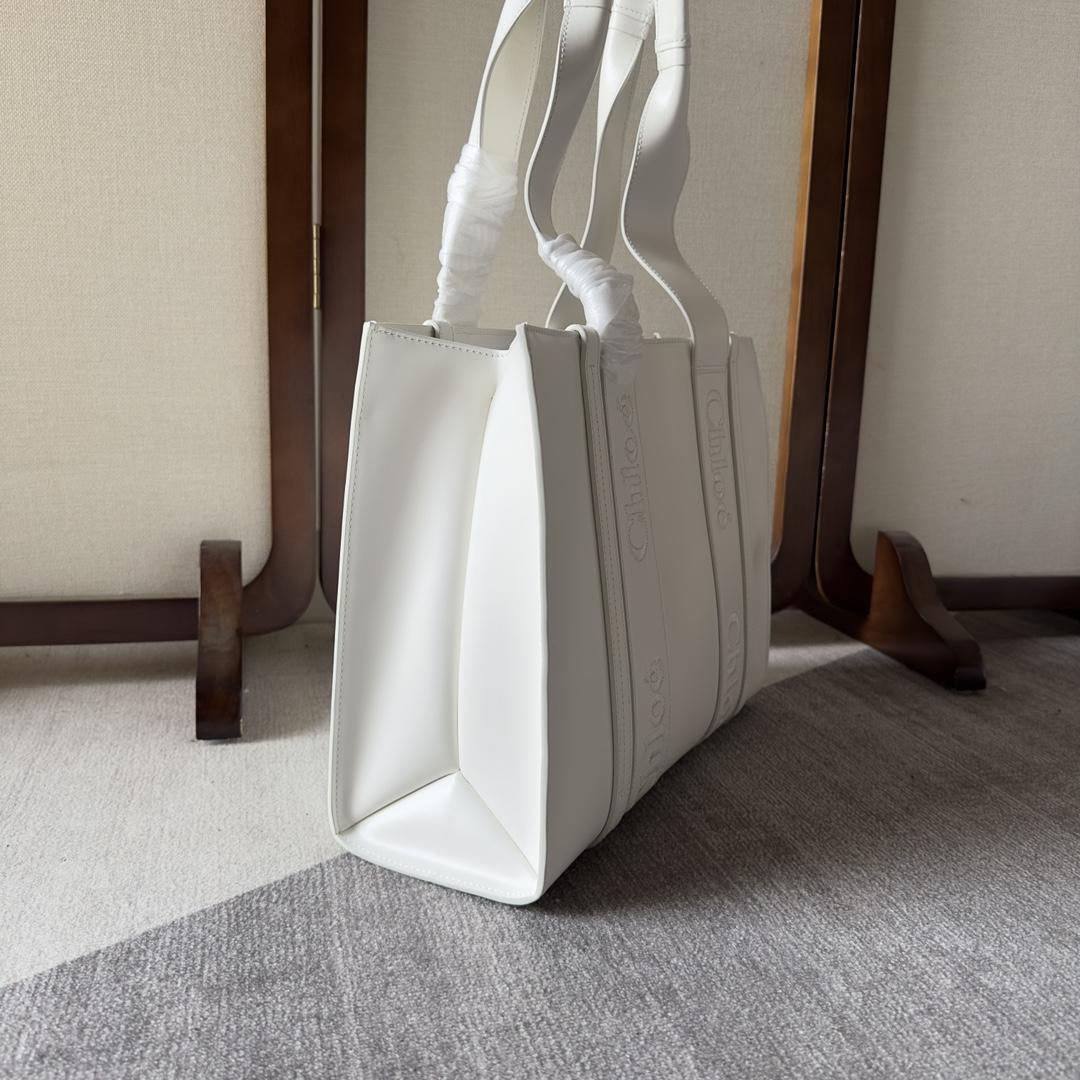 Chloe Medium Woody Tote Bag - PerfectKickZ