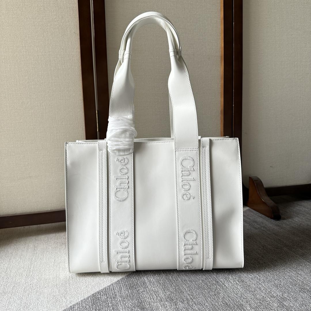 Chloe Medium Woody Tote Bag - PerfectKickZ