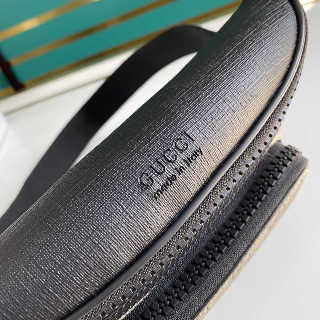 Gucci GG Supreme Monogram Belt Bag (23-11.5-7.5cm) - 