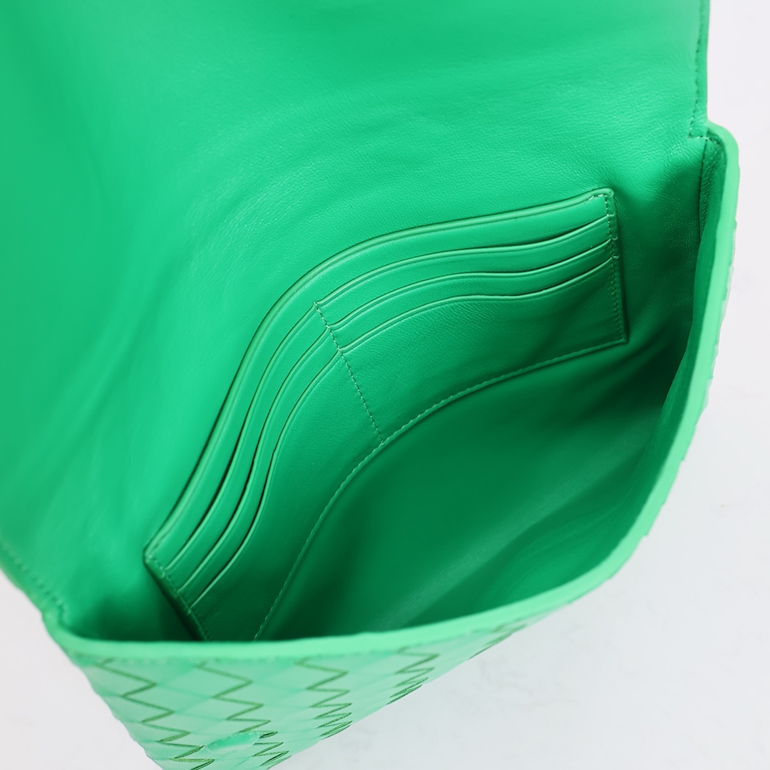 Bottega Veneta Flap Pouch - PerfectKickZ