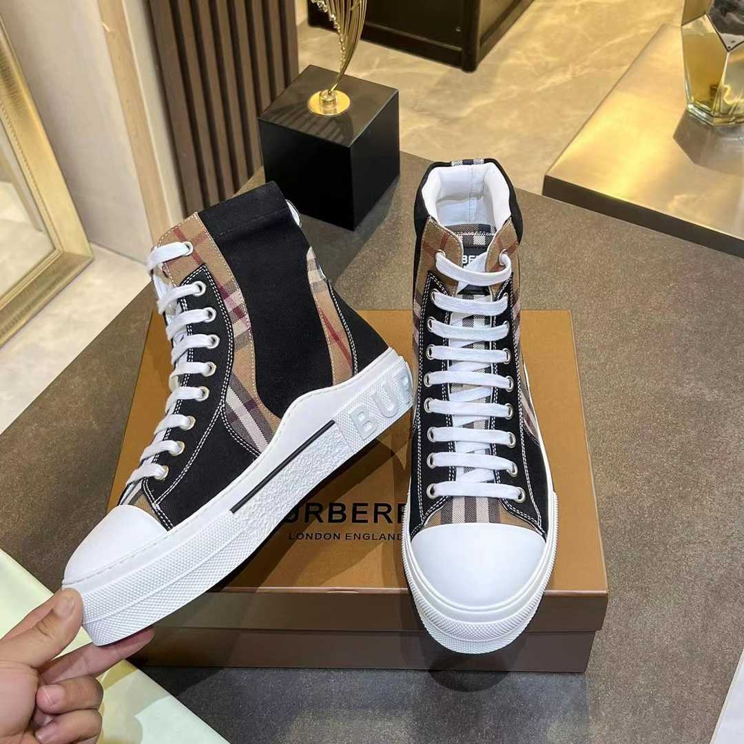 Burberry Vintage Check Lace-up Sneakers - PerfectKickZ