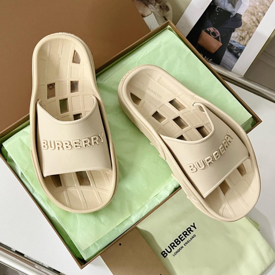 Burberry Bucklow logo slides - PerfectKickZ