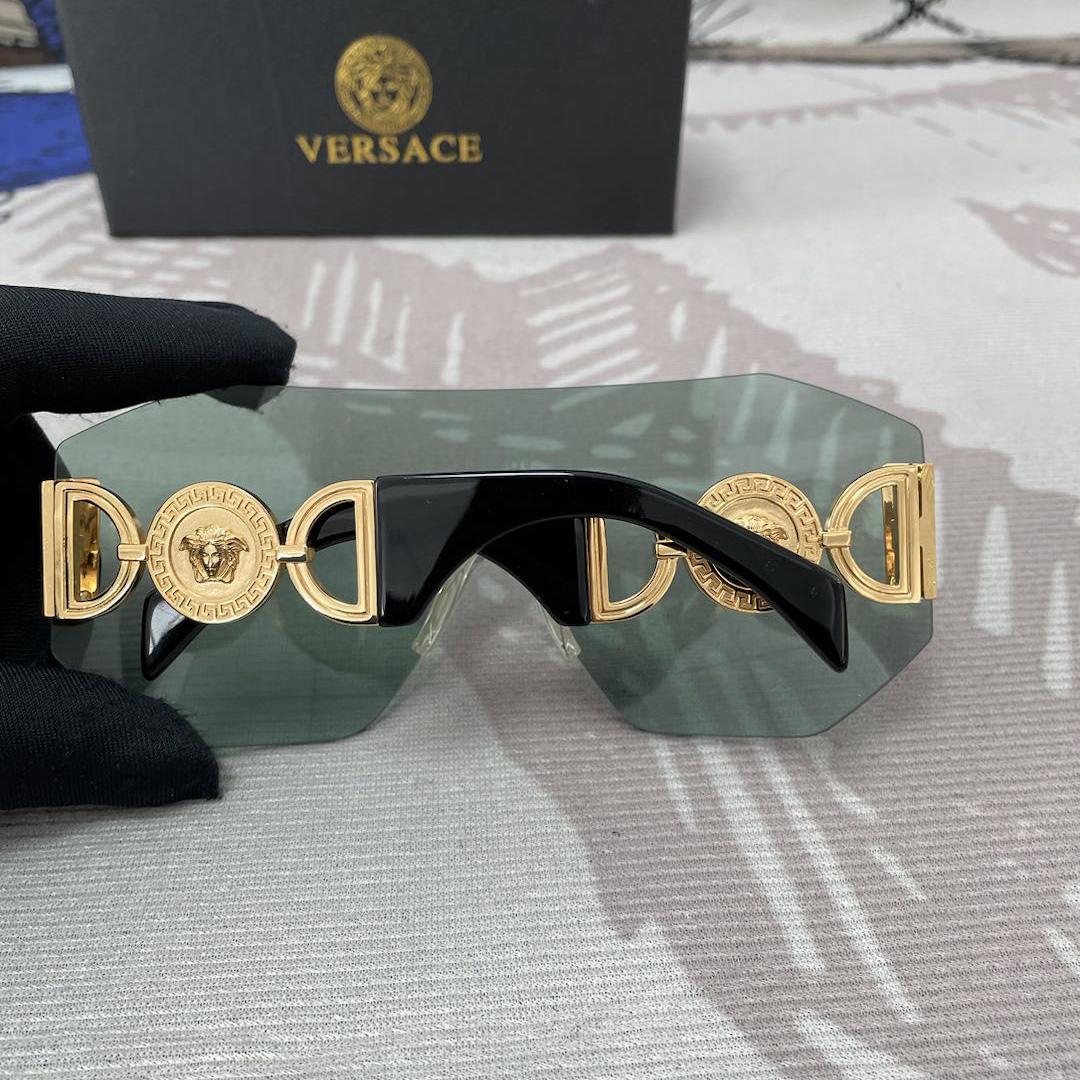Versace Medusa Biggie Mask Sunglasses   VE2258 - PerfectKickZ
