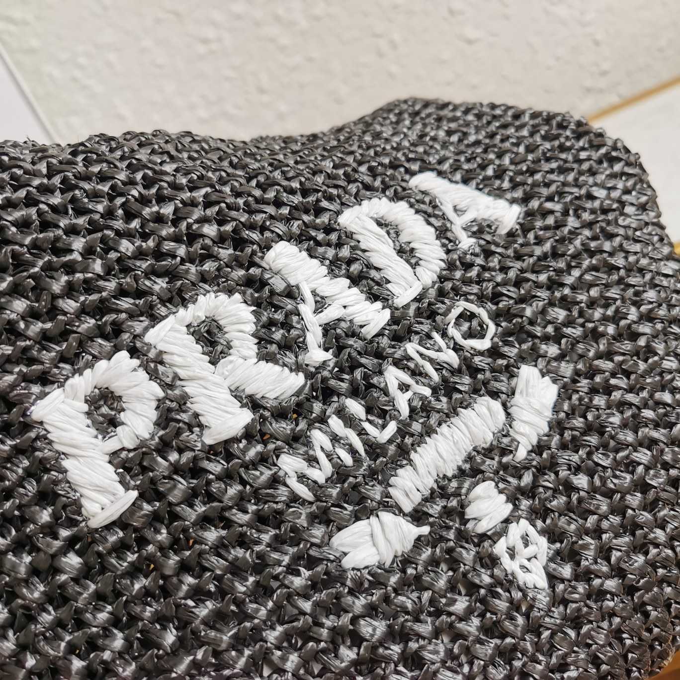 Prada Tote Bag (24-24-8cm) - 