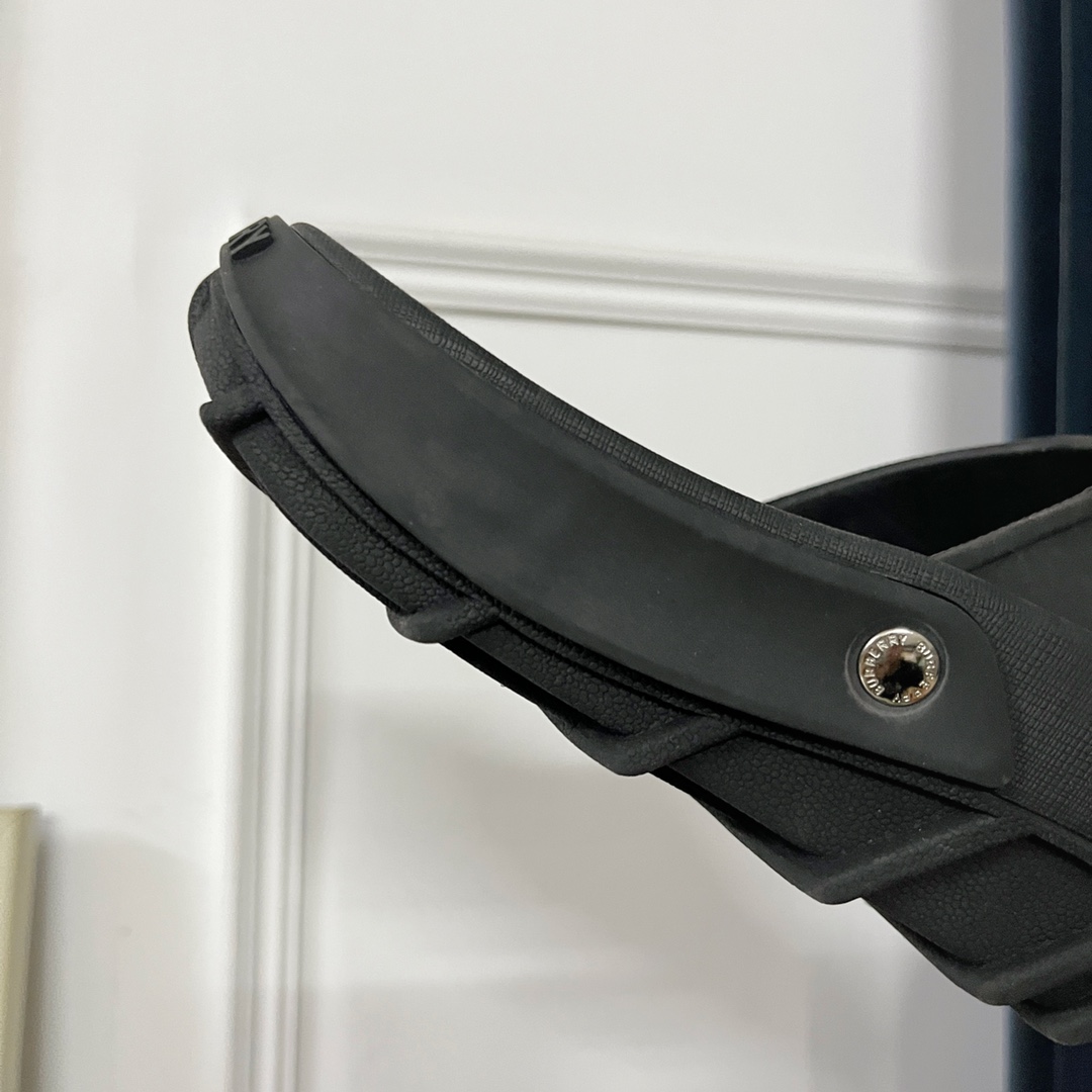 Burberry Bucklow logo slides - PerfectKickZ