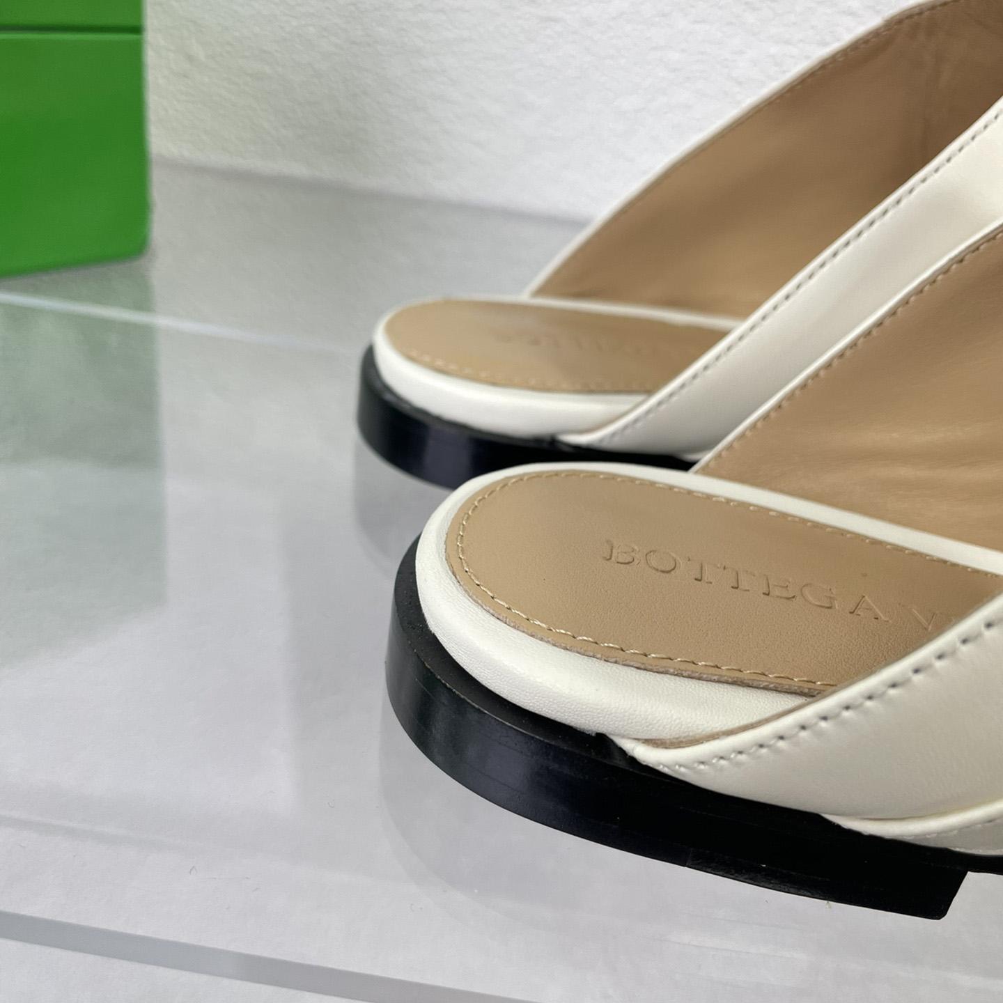 Bottega Veneta Stretch Buckle Mule Sandal Flat - 