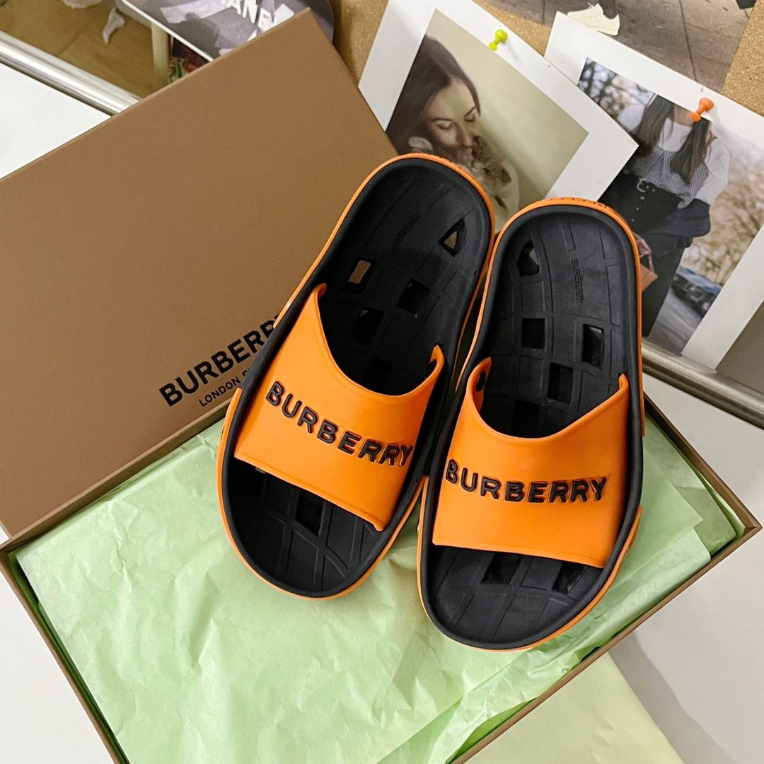 Burberry Bucklow Logo Slides - PerfectKickZ