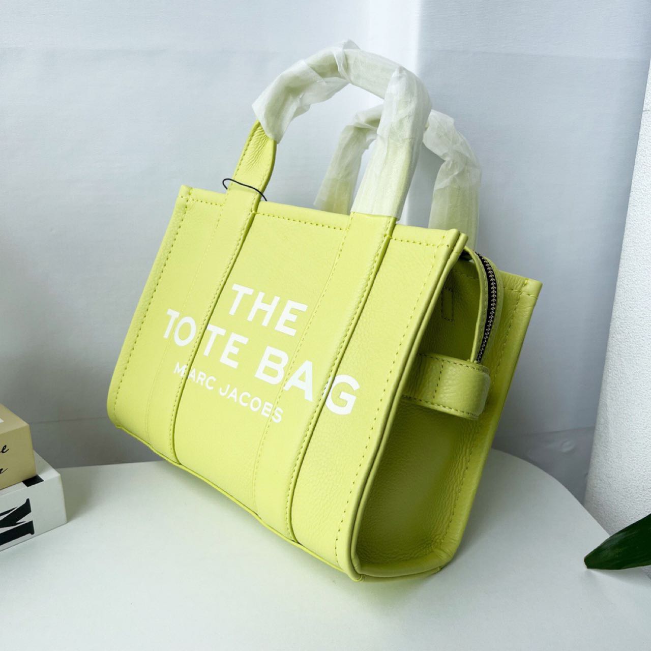 Marc Jacobs The Jacquard Large Tote Bag (26-20-13cm) - PerfectKickZ