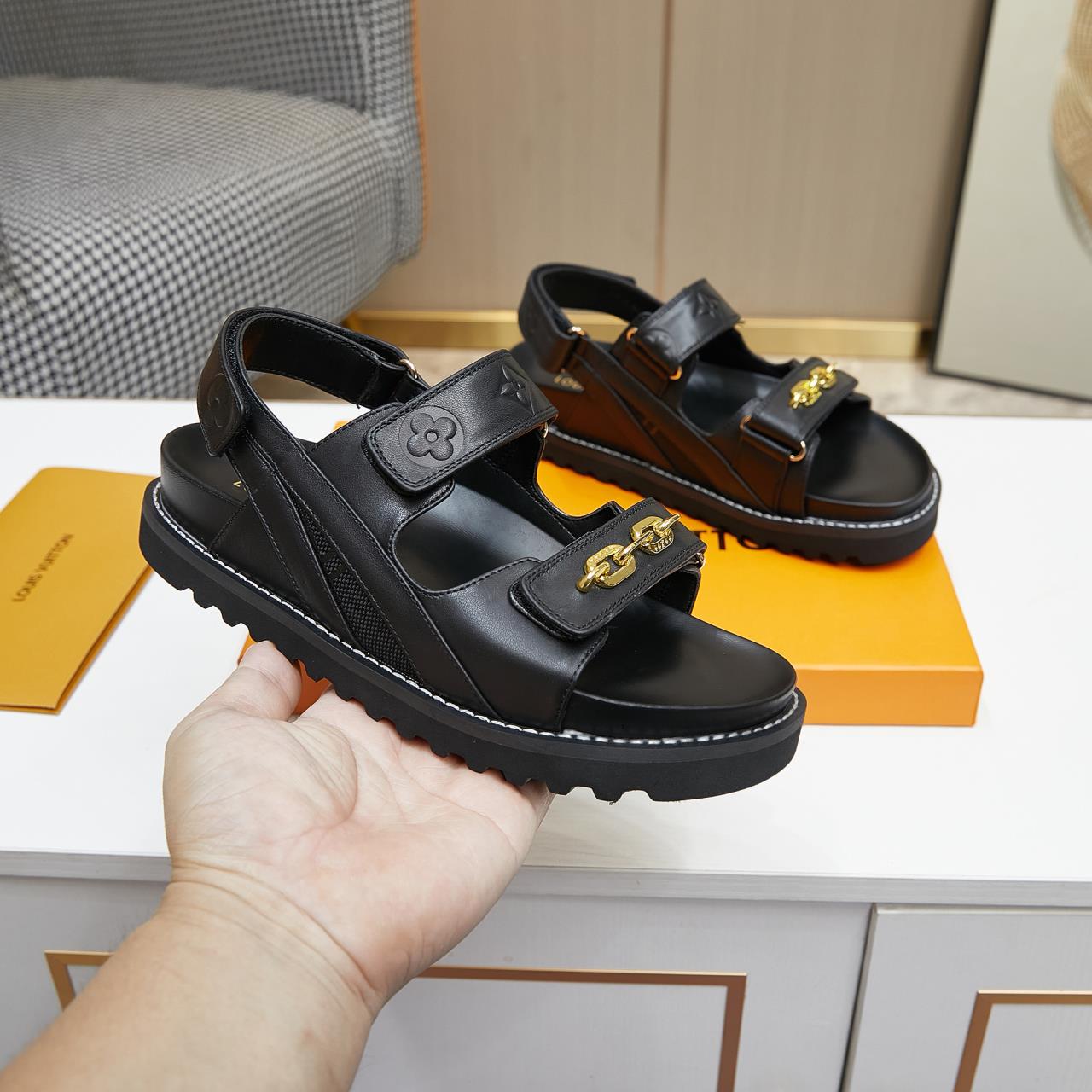 Louis Vuitton Paseo Flat Comfort Sandal   1AB3QE - PerfectKickZ