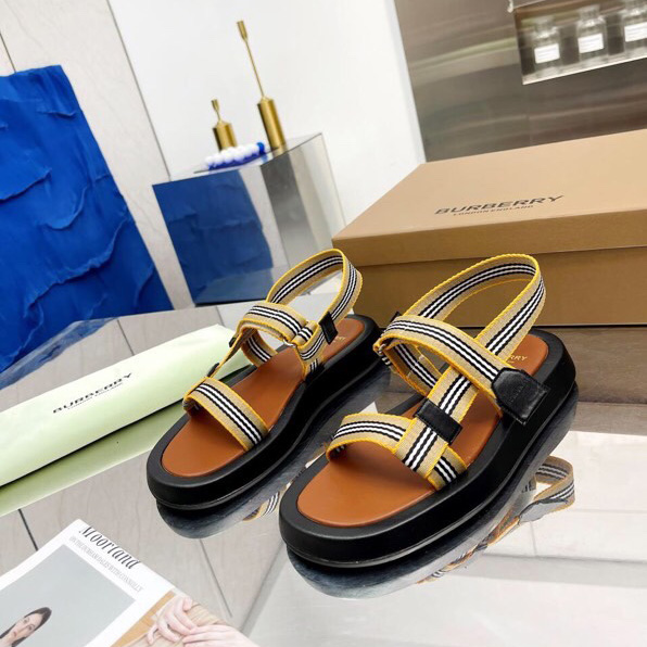 Burberry Icon Stripe Flat Sandals - PerfectKickZ