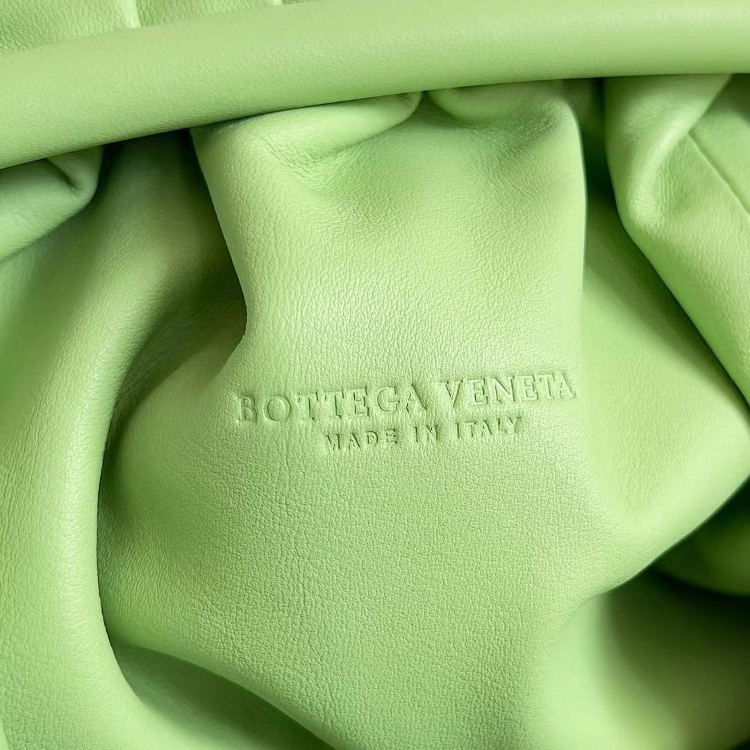 Bottega Veneta Teen Pouch  (31-16-13cm) - PerfectKickZ