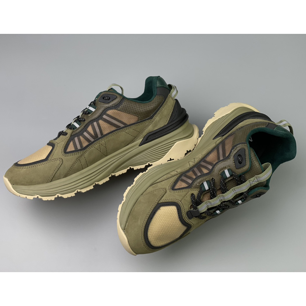 Moncler Lite Runner Low Top Sneaker - PerfectKickZ