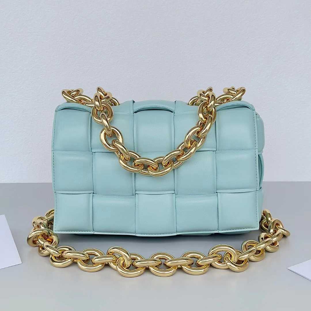 Bottega Veneta Chain Cassette Two-way Bag(26-18-8cm) - PerfectKickZ