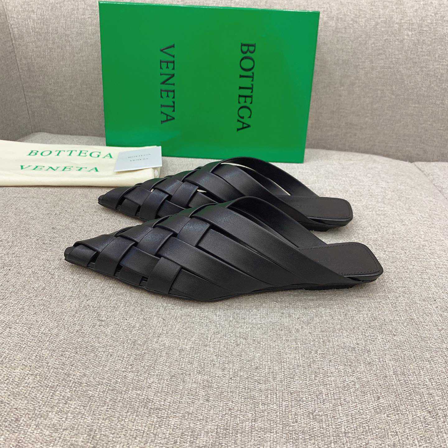 Bottega Veneta Alfie Slipper - PerfectKickZ