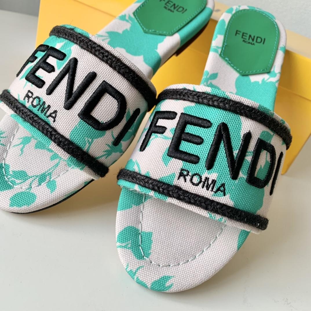 Fendi Signature Green Canvas Slides - 