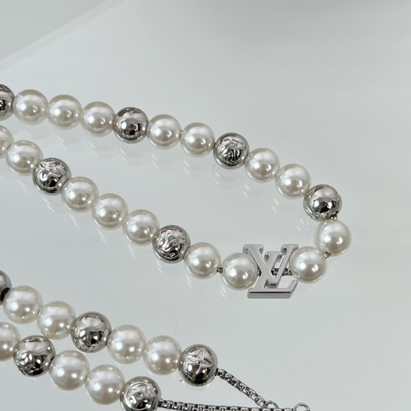 Louis Vuitton Monogram Pearls Necklace    M01157 - PerfectKickZ