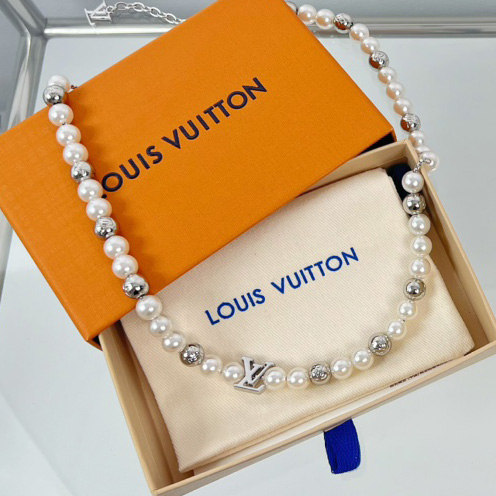 Louis Vuitton Monogram Pearls Necklace    M01157 - PerfectKickZ