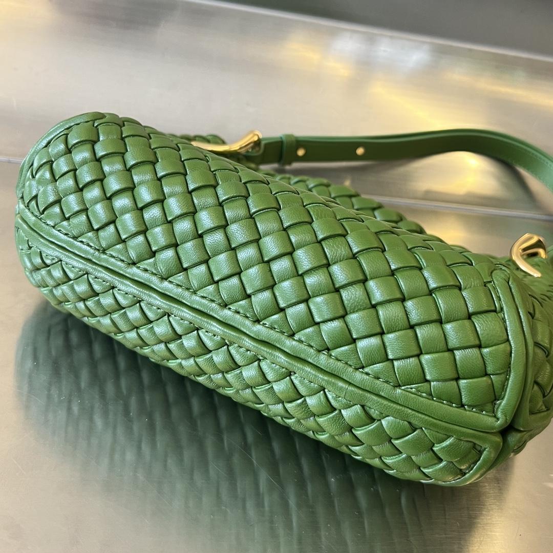 Bottega Veneta Small Clicker Shoulder Bag - PerfectKickZ