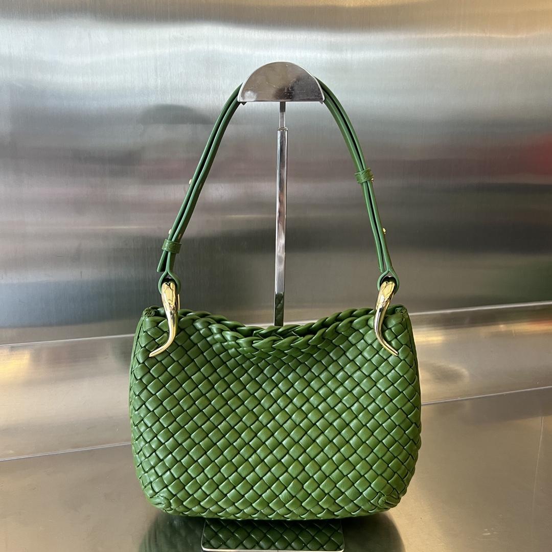 Bottega Veneta Small Clicker Shoulder Bag - PerfectKickZ