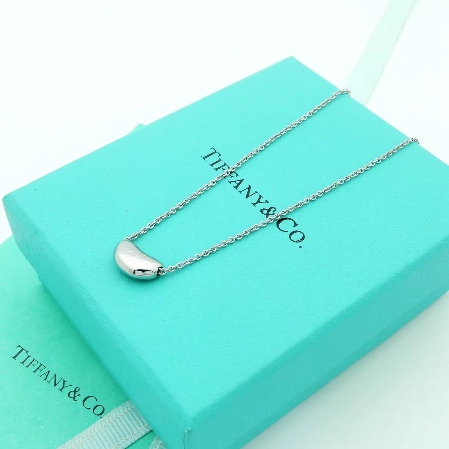 Tiffany&CO Bean® design Pendant - PerfectKickZ