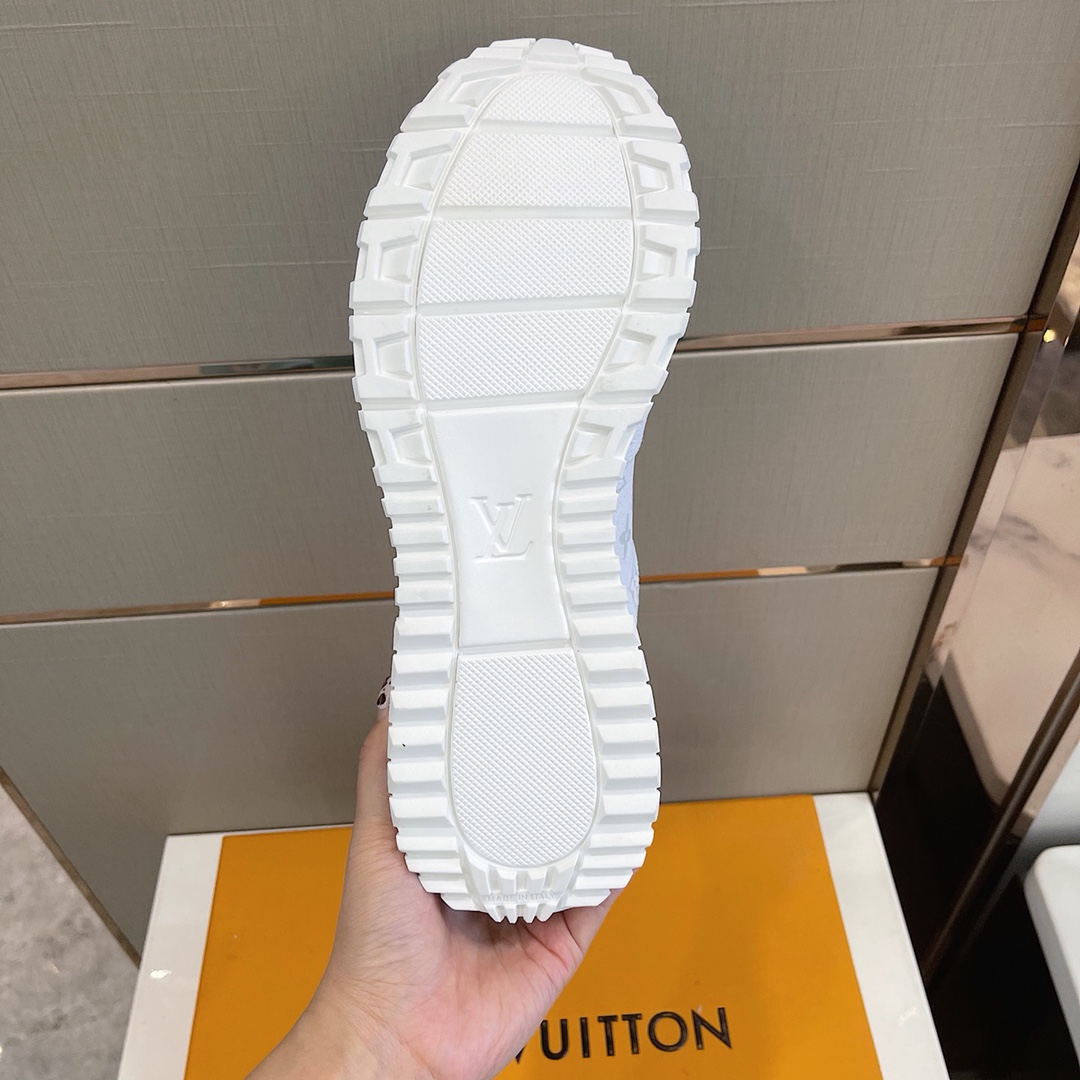 Louis Vuitton Run Away Sneaker 1A8UZU   (upon uk size)   - PerfectKickZ