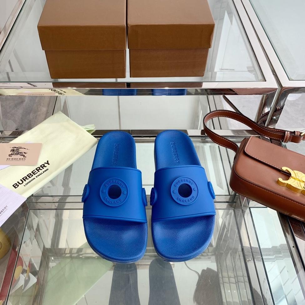 Burberry Eyelet Rubber Slide - PerfectKickZ
