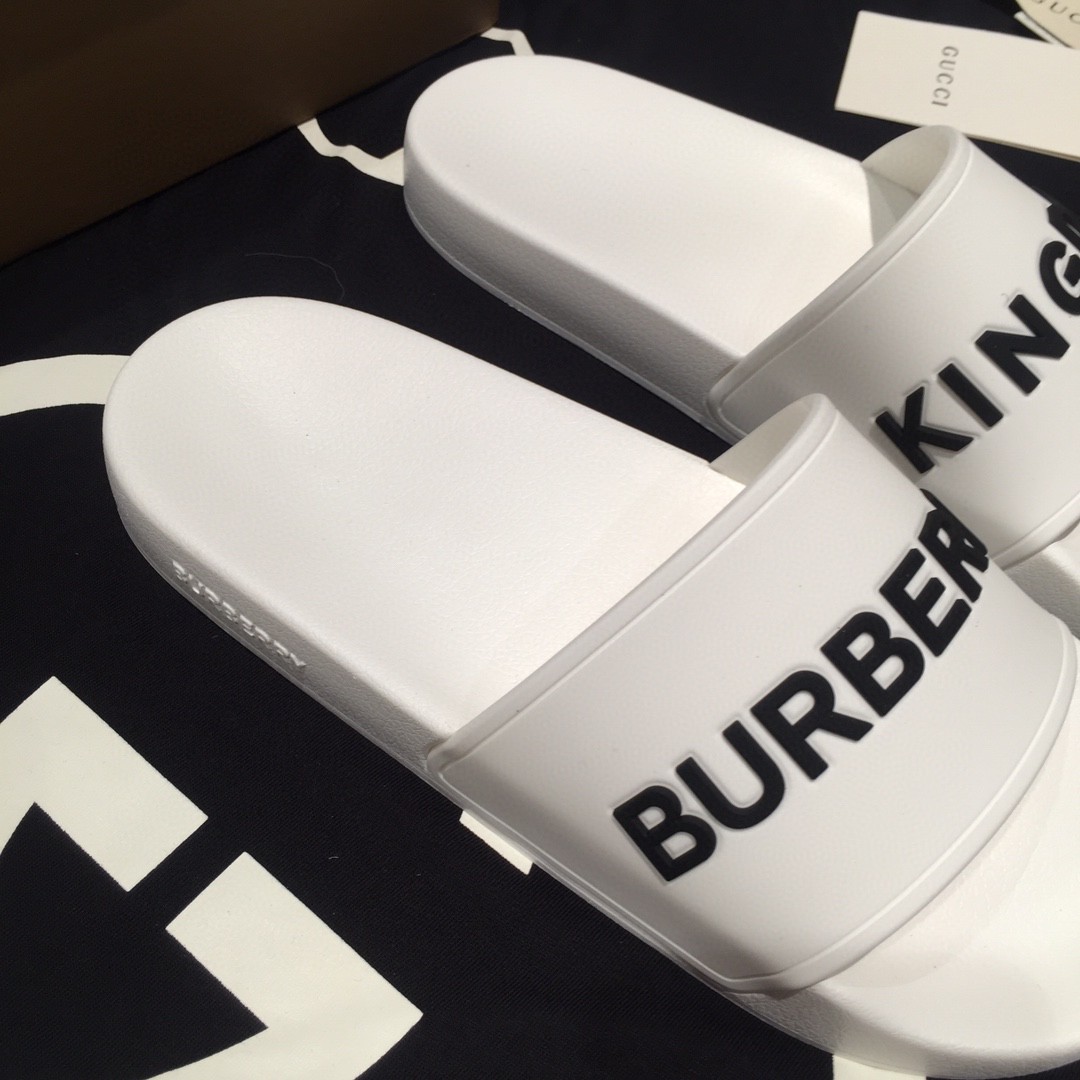 Burberry Women's Kingdom Slide Sandals - PerfectKickZ