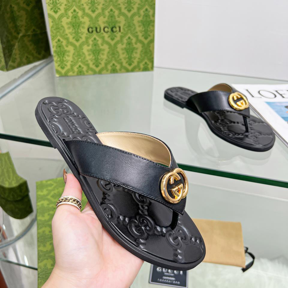 Gucci Women's Interlocking G Thong Sandal - PerfectKickZ