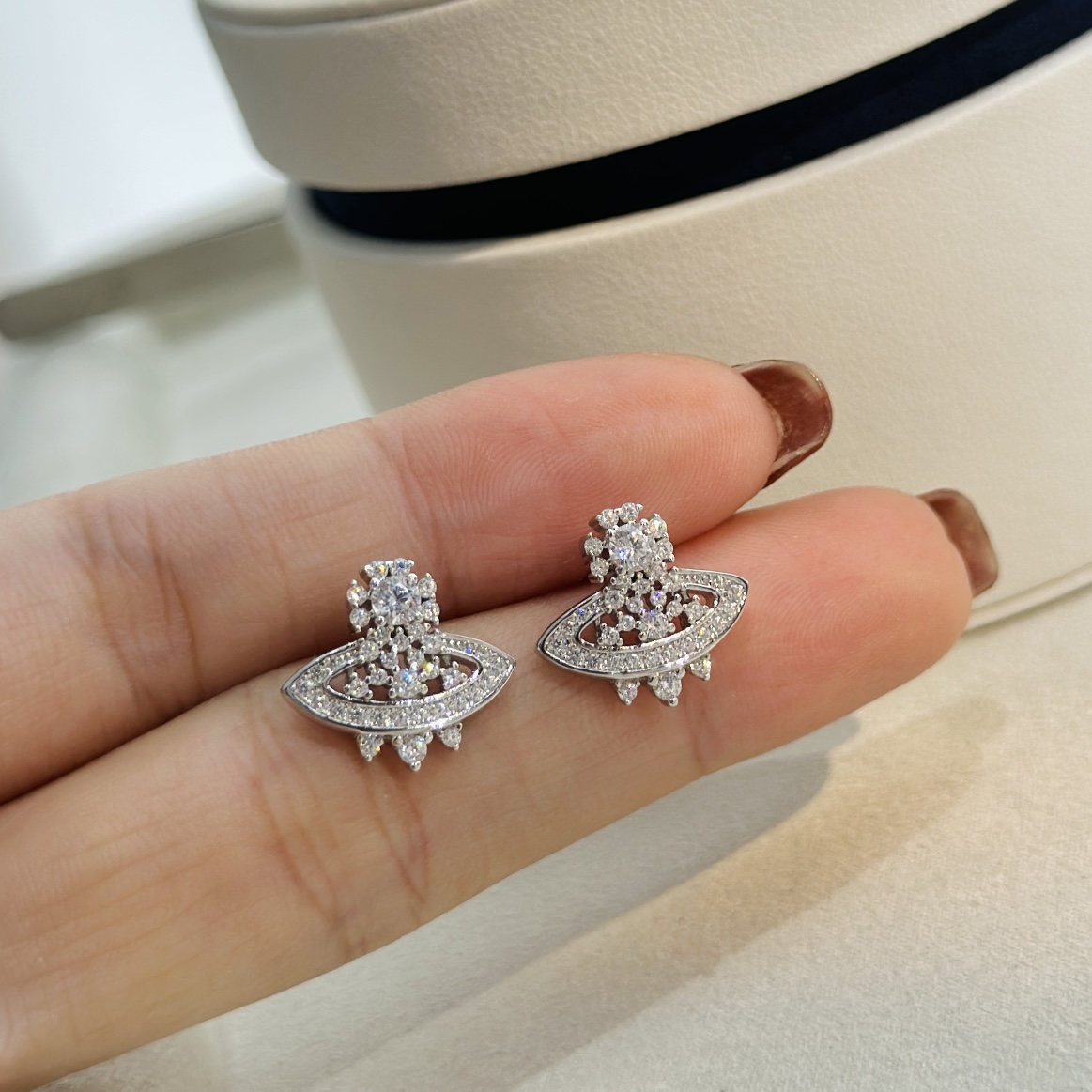 Vivienne Westwood  'Grace' Earrings - PerfectKickZ
