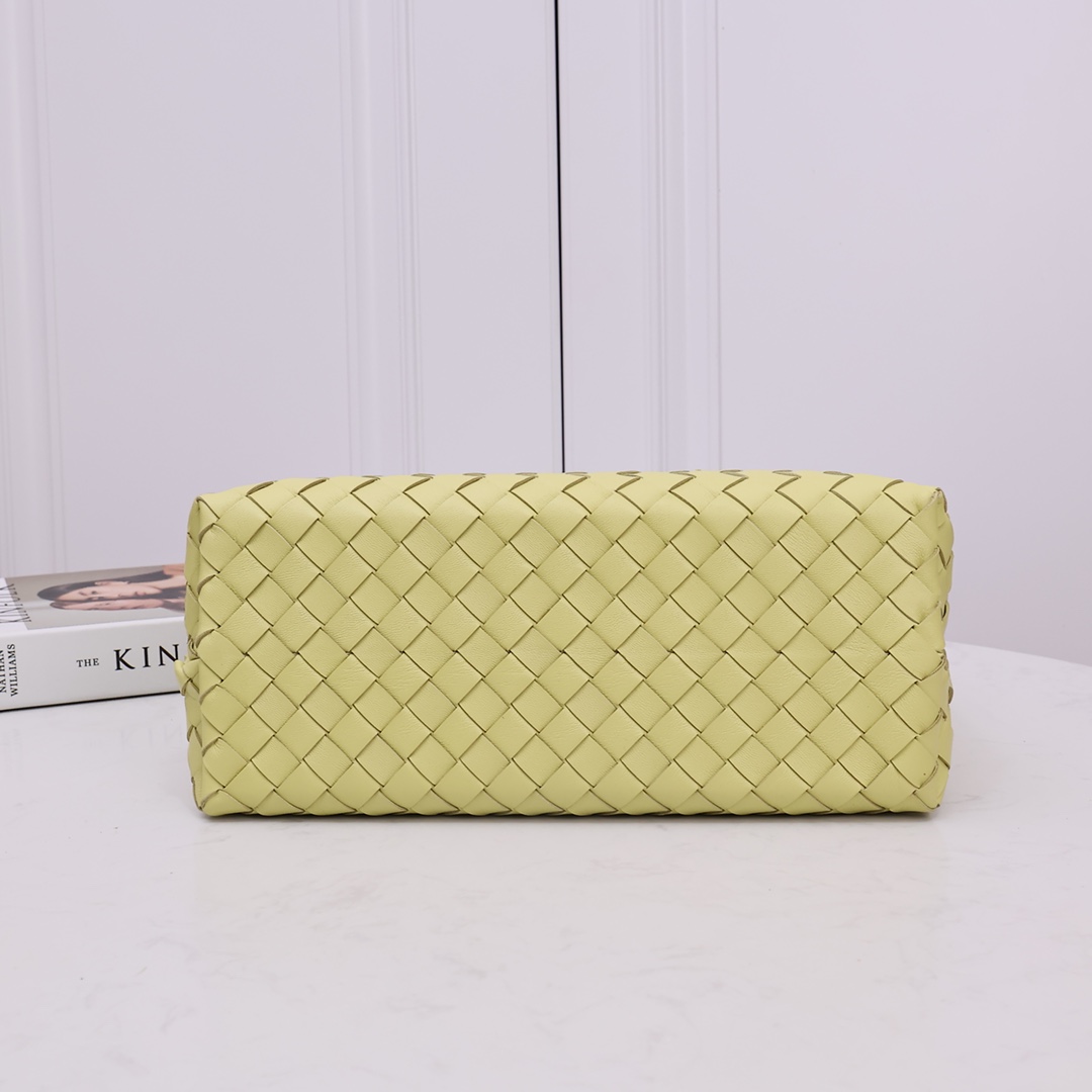 Bottega Veneta Medium Andiamo - PerfectKickZ
