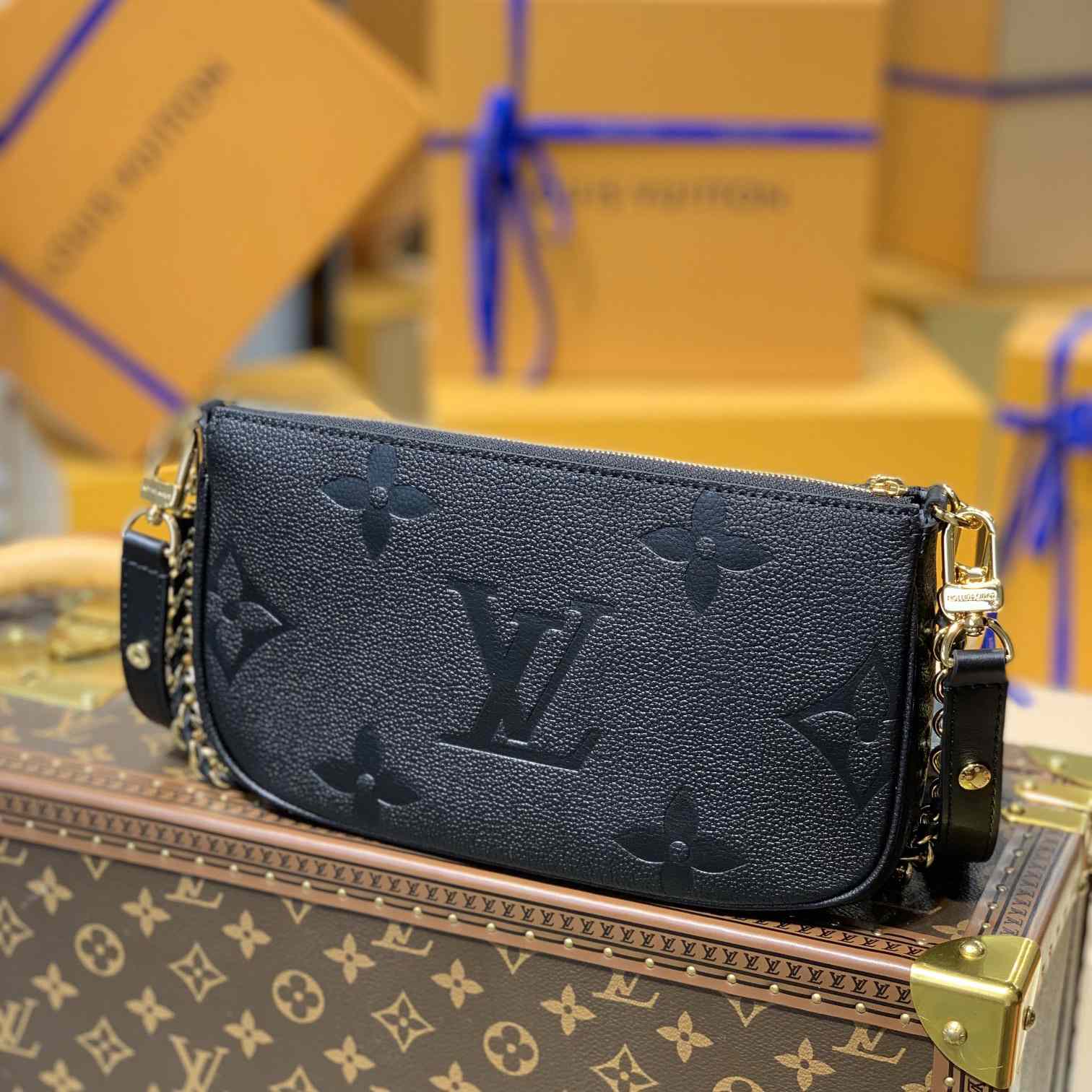 Louis Vuitton Multi Pochette Accessoires   (24 x 13.5 x 4cm) M57631 - PerfectKickZ